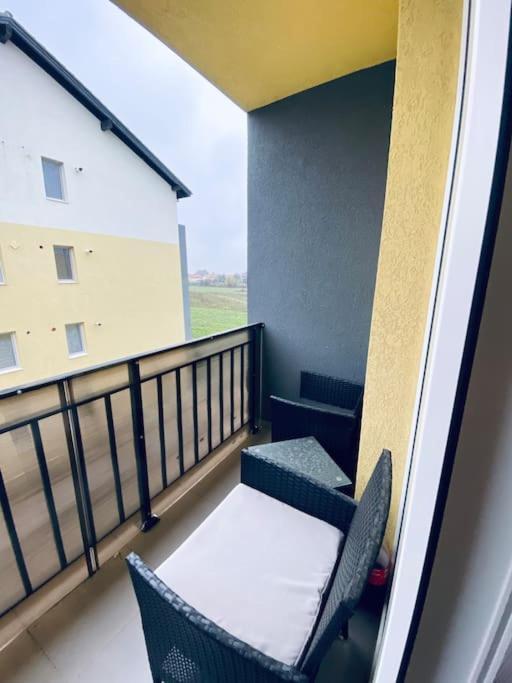 Apartament 2 Camere Modern Si Confortabil Giroc Εξωτερικό φωτογραφία