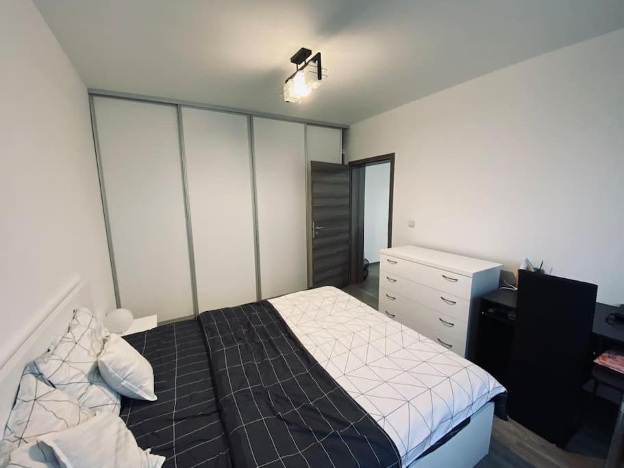 Apartament 2 Camere Modern Si Confortabil Giroc Εξωτερικό φωτογραφία